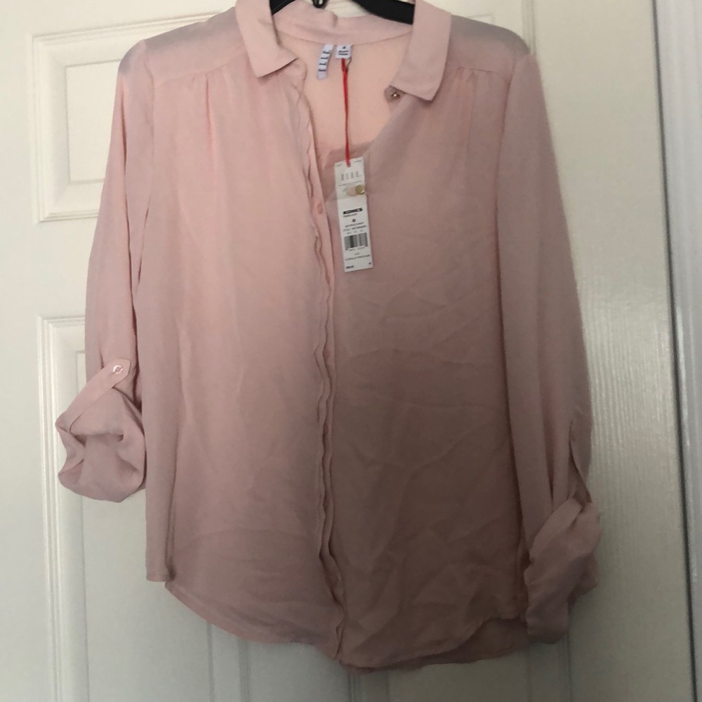 Elle scallop trim blouse